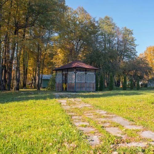 *Загородный отель "Лесные поляны"