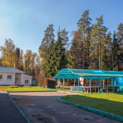 *Загородный отель "Лесные поляны"